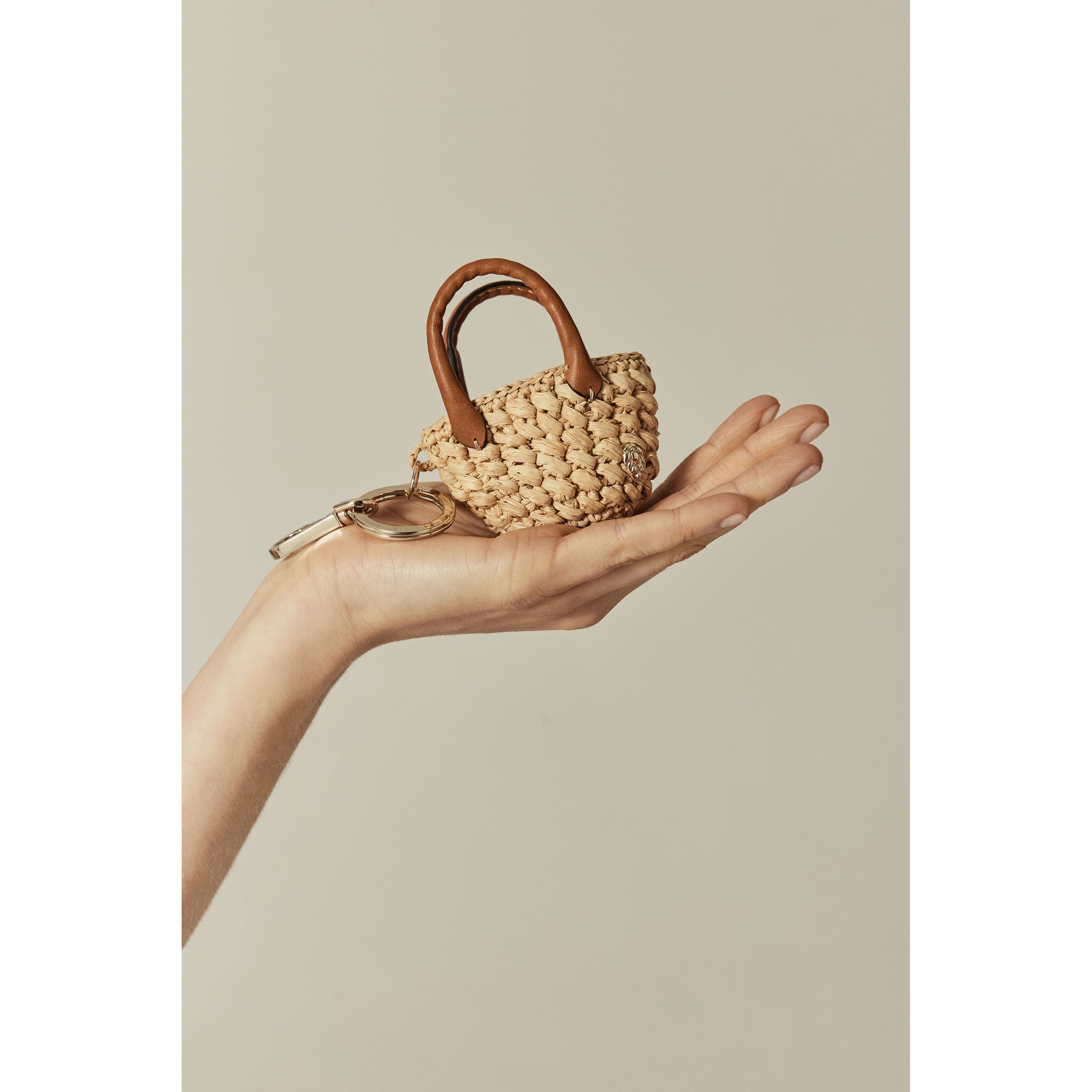 Ampara_Raffia_Crochet_Charm-