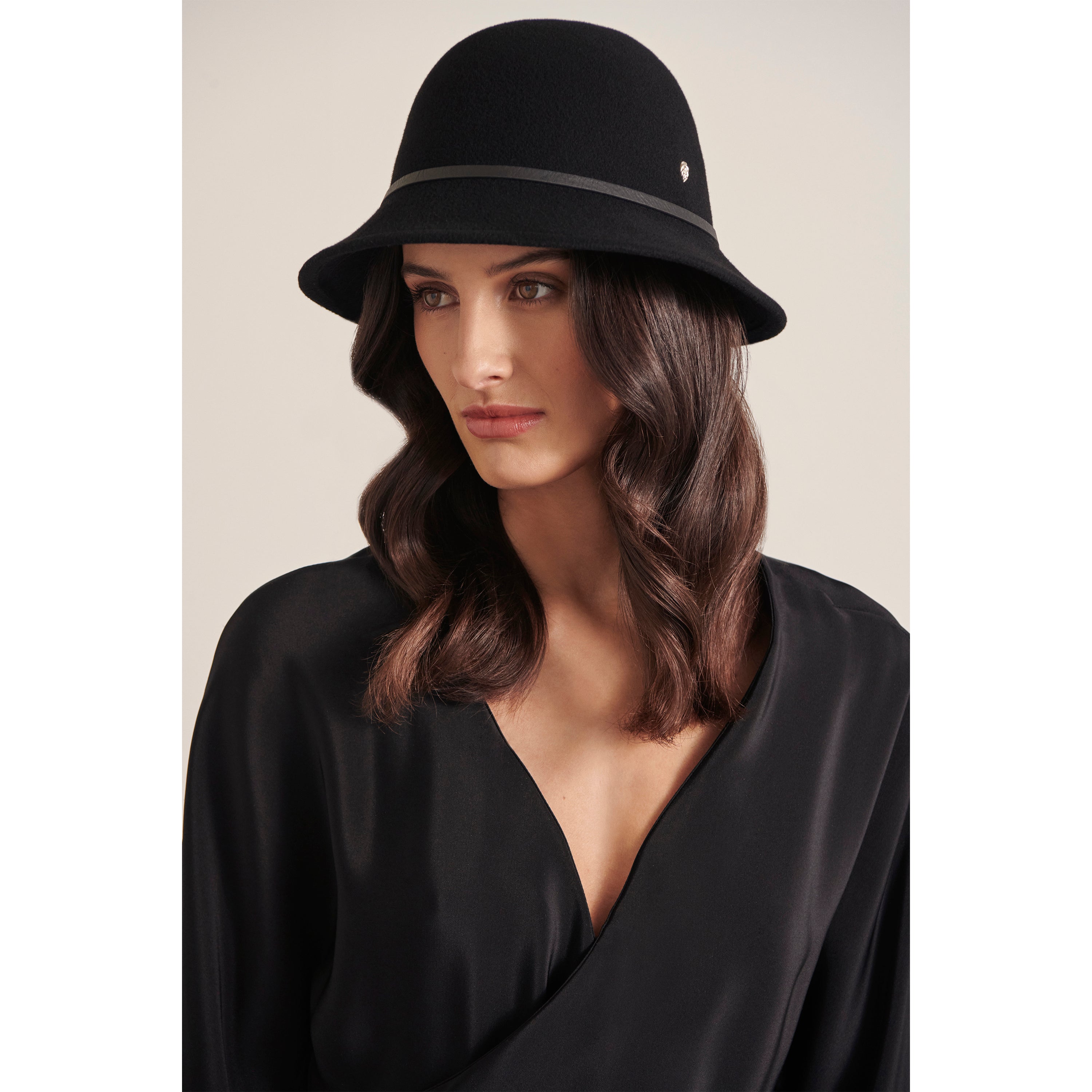 HAT51430_BlkBlk_2_de9d6529-
