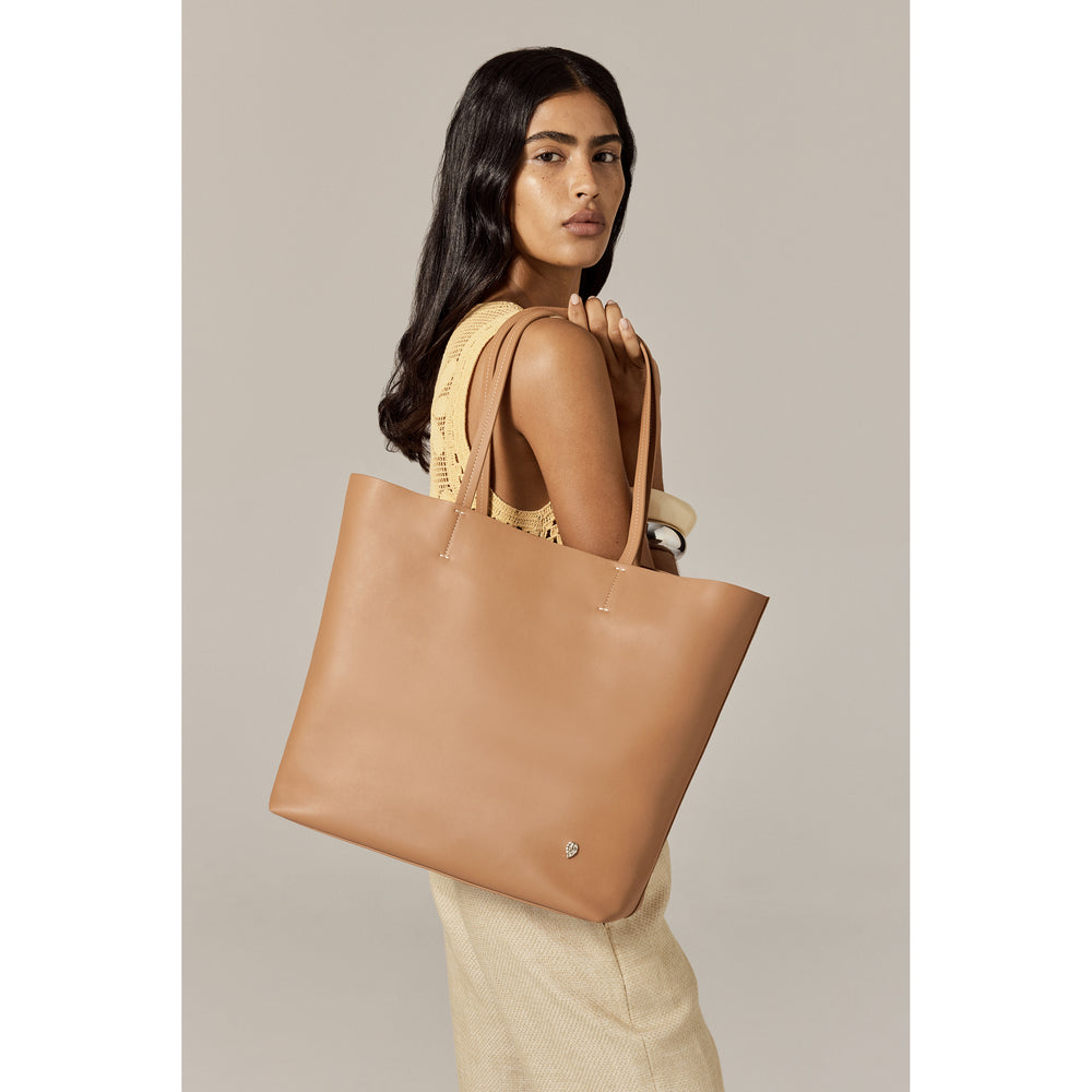 leather bag camel tote