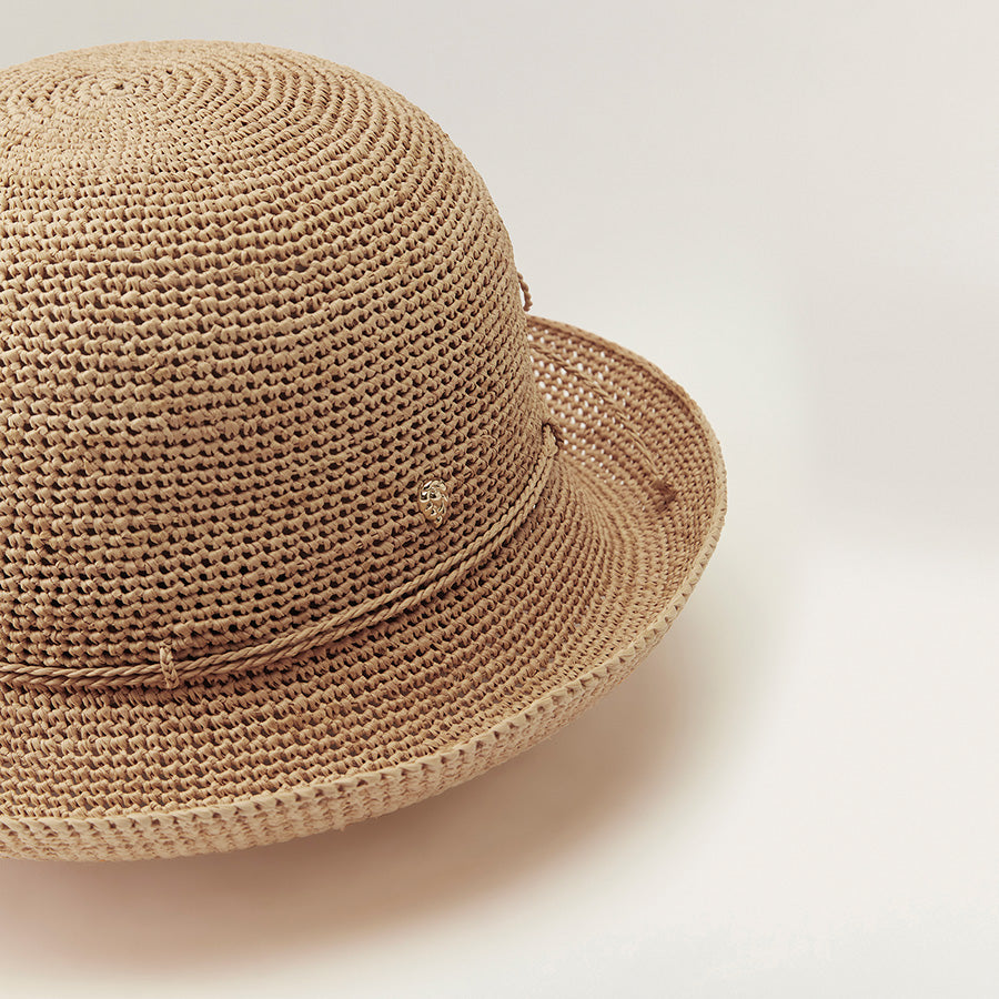 Provence 8 Raffia Crochet Hat - Nougat | Helen Kaminski AU