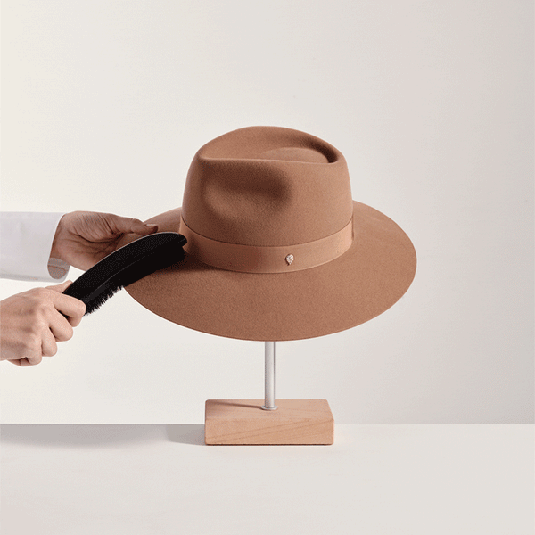 How to felt a hat online