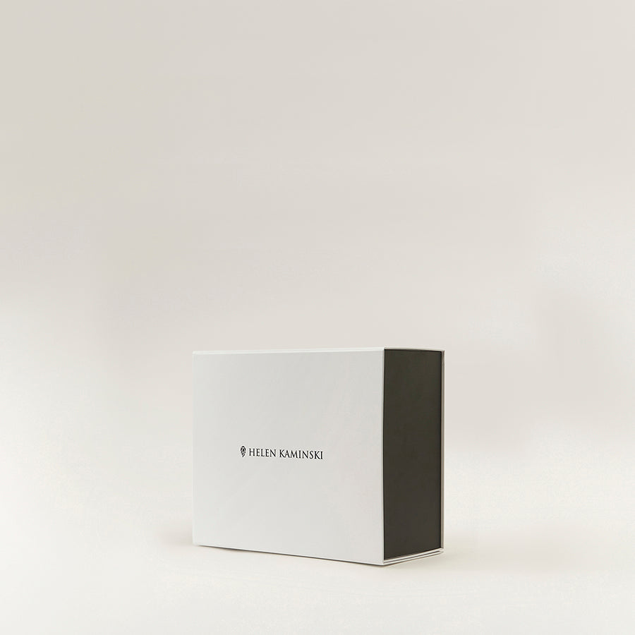 N/A N/A - Medium Gift Box Packaging