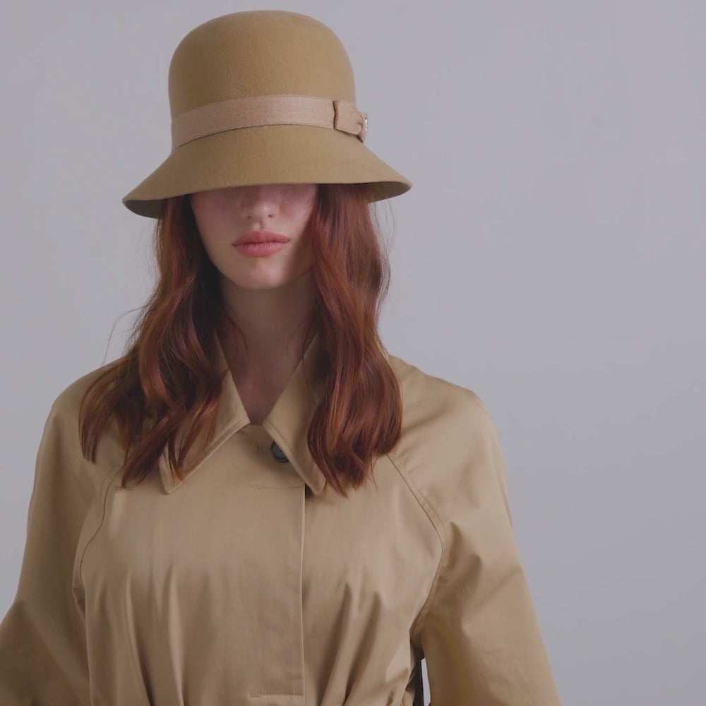 Alfreda 6 Short Brim Cloche Hat in Camel - Helen Kaminski AU